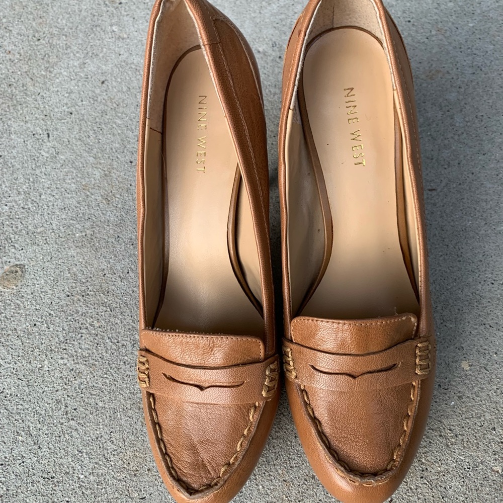 Nine West high hill shoes size 8.5